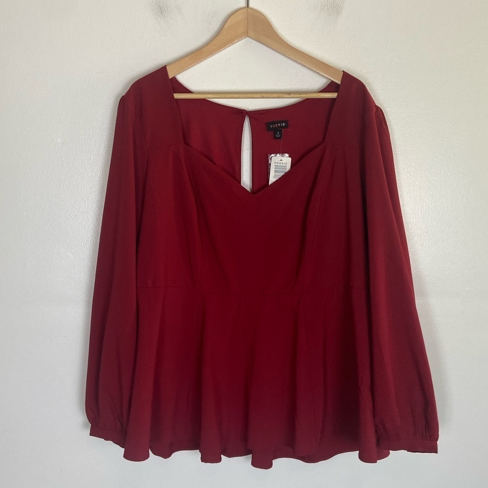 Torrid Babydoll Top Size 3X Stretch Curvy Color Red Long Sleeve Stretch V-Neck
